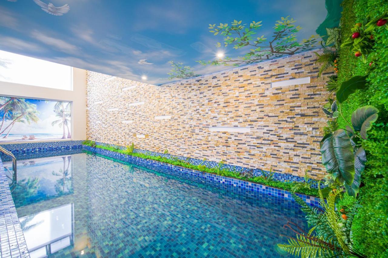 Golden Star Suite Hotel By Thg Da Nang Exterior photo
